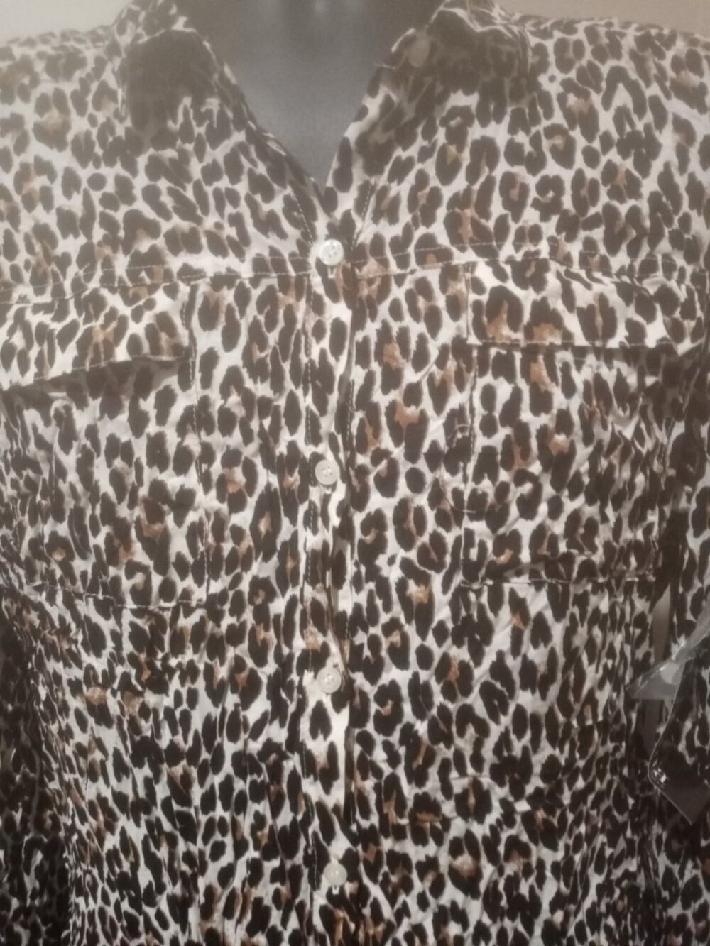 New A.N.A Neutral Animal Women's Blouse Size XL Leopard Print Button shirt - Picture 5 of 13